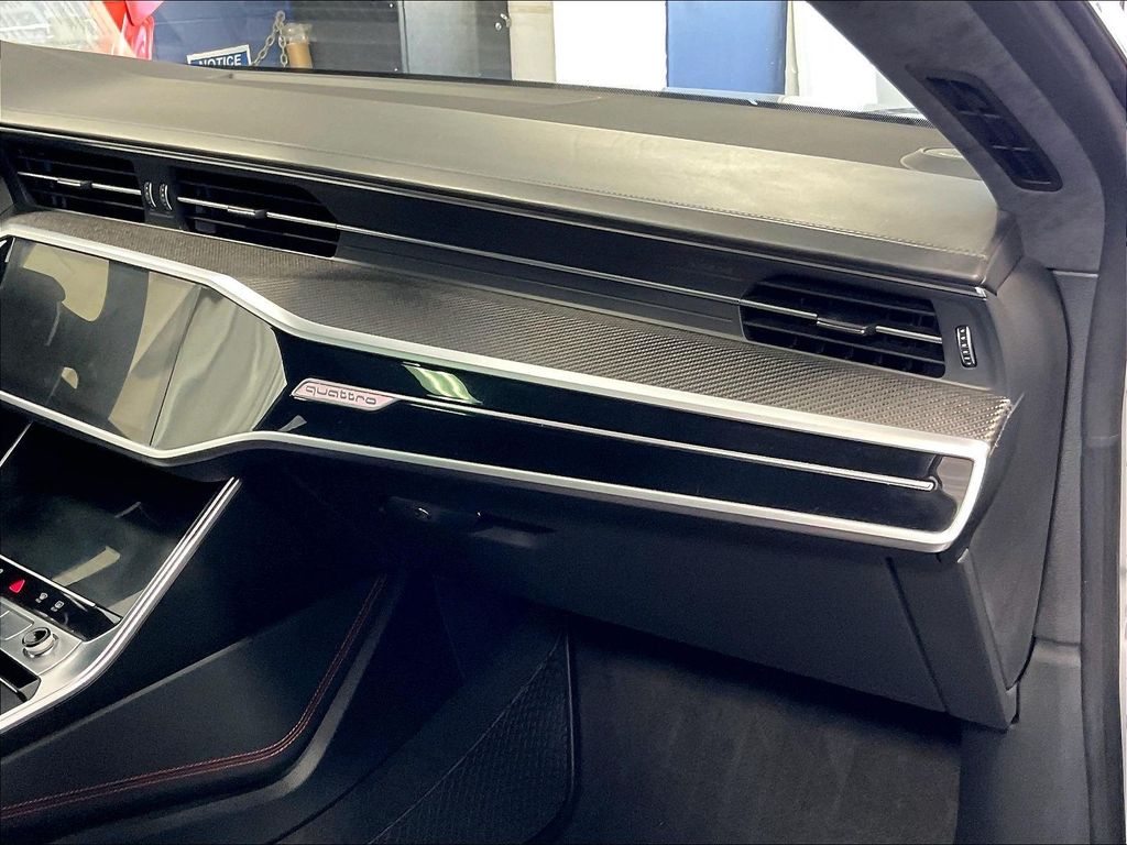 2021 Audi RS 7 — photo 13