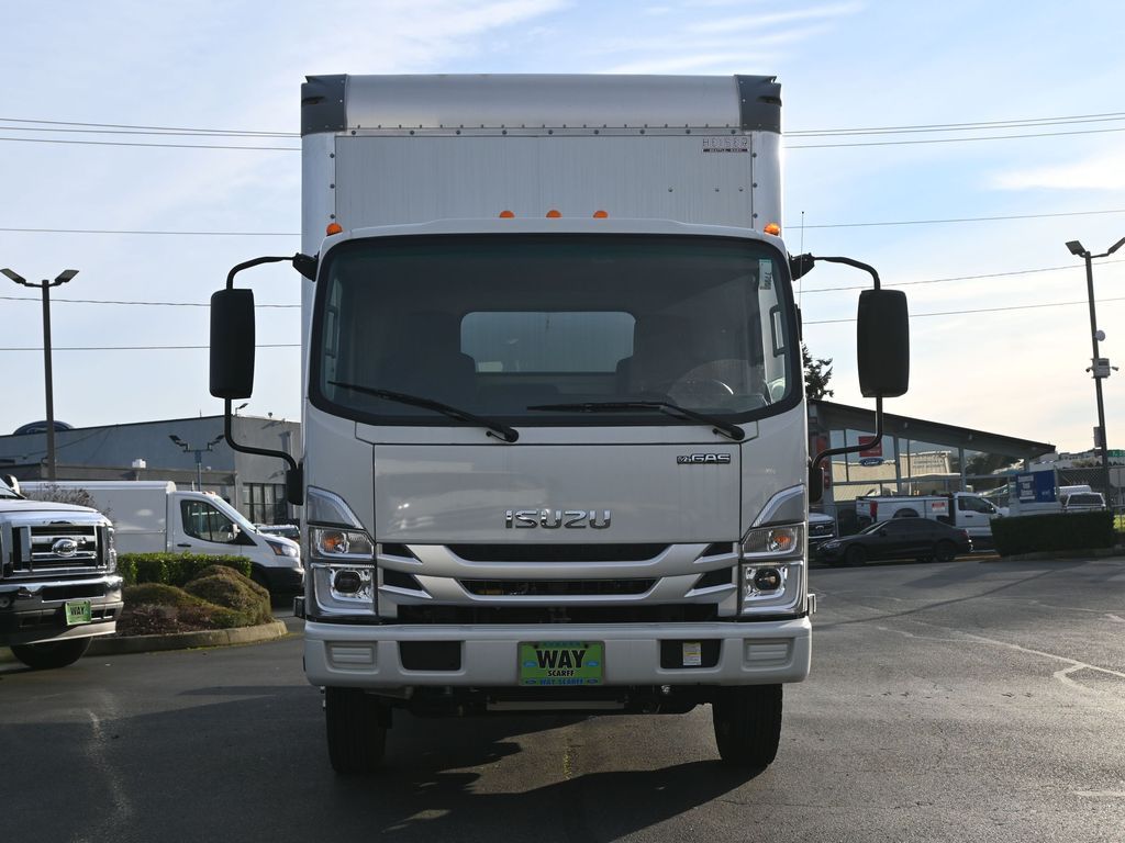 2024 Isuzu NPR HD 
