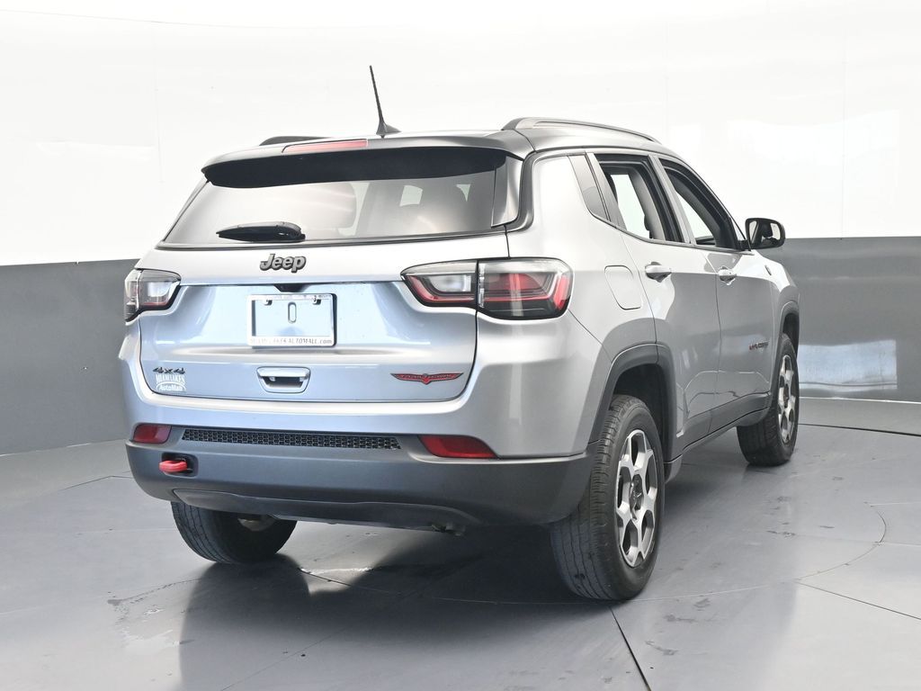 Used 2022 Billet Silver Metallic Clearcoat Jeep Trailhawk image 5