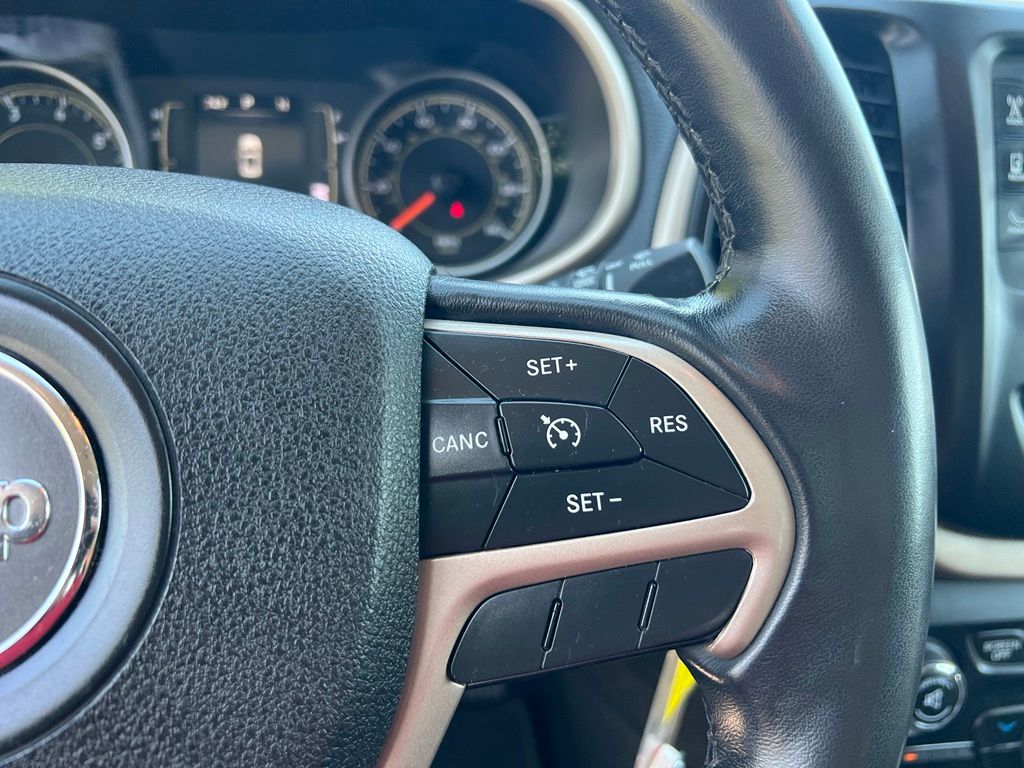 Used 2015 Jeep Cherokee SUV