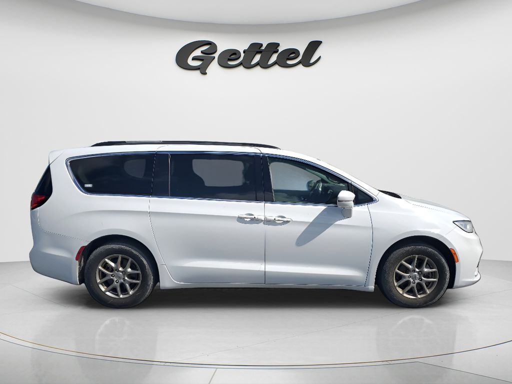 View vehicle photo 3