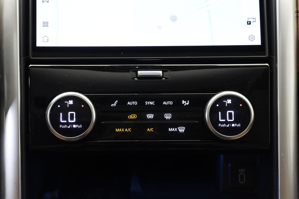 Thumbnail: 2026 Land Rover Discovery - 24