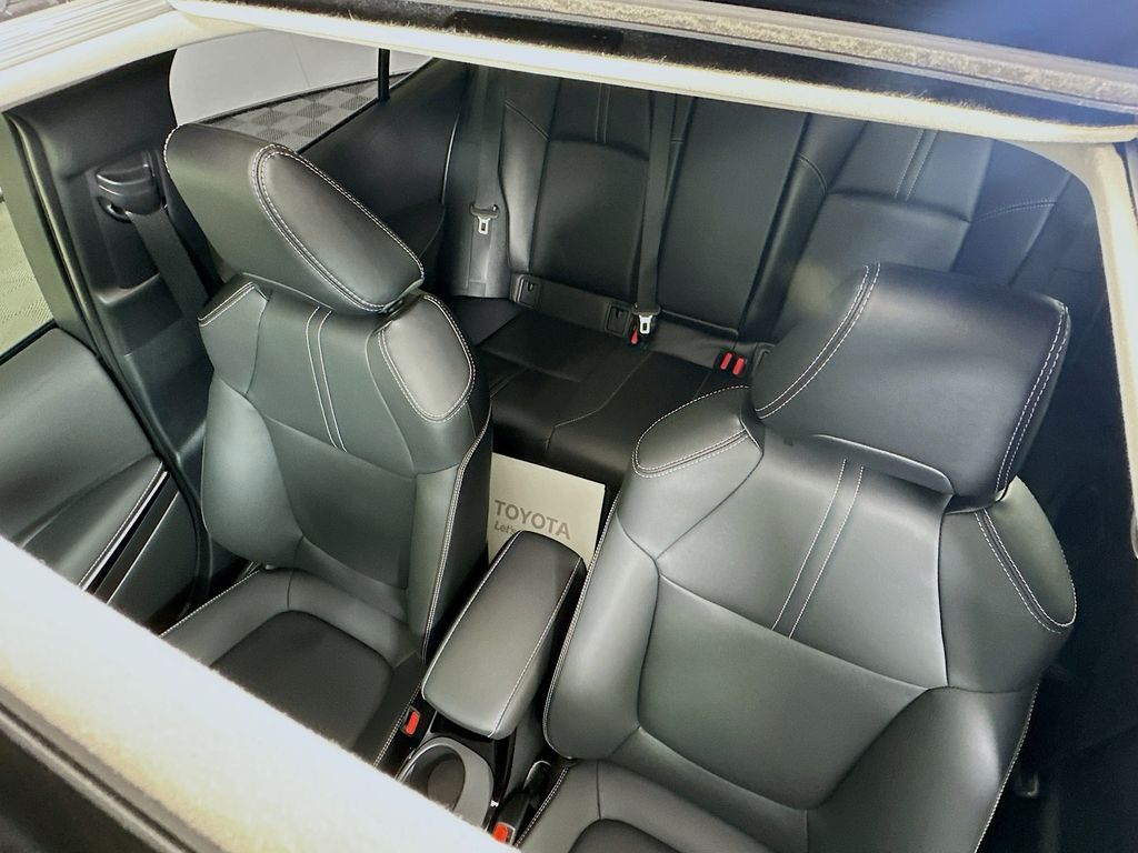 Thumbnail: 2025 Toyota Corolla - 21