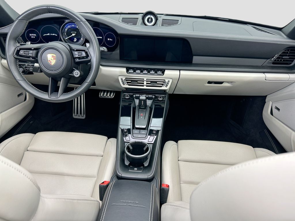 Thumbnail: 2023 Porsche 911 - 16