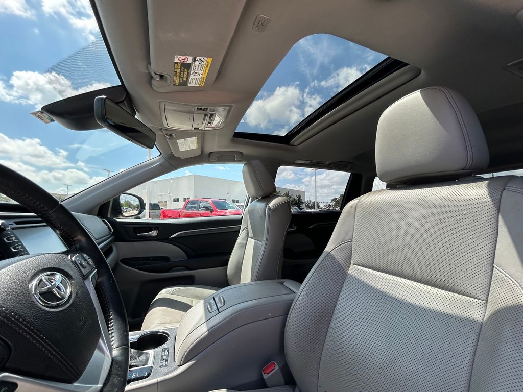 Used 2018 Toyota Highlander SUV