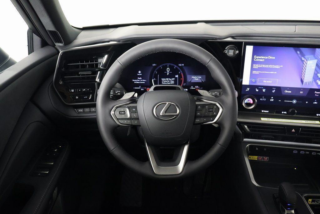 View vehicle photo 3