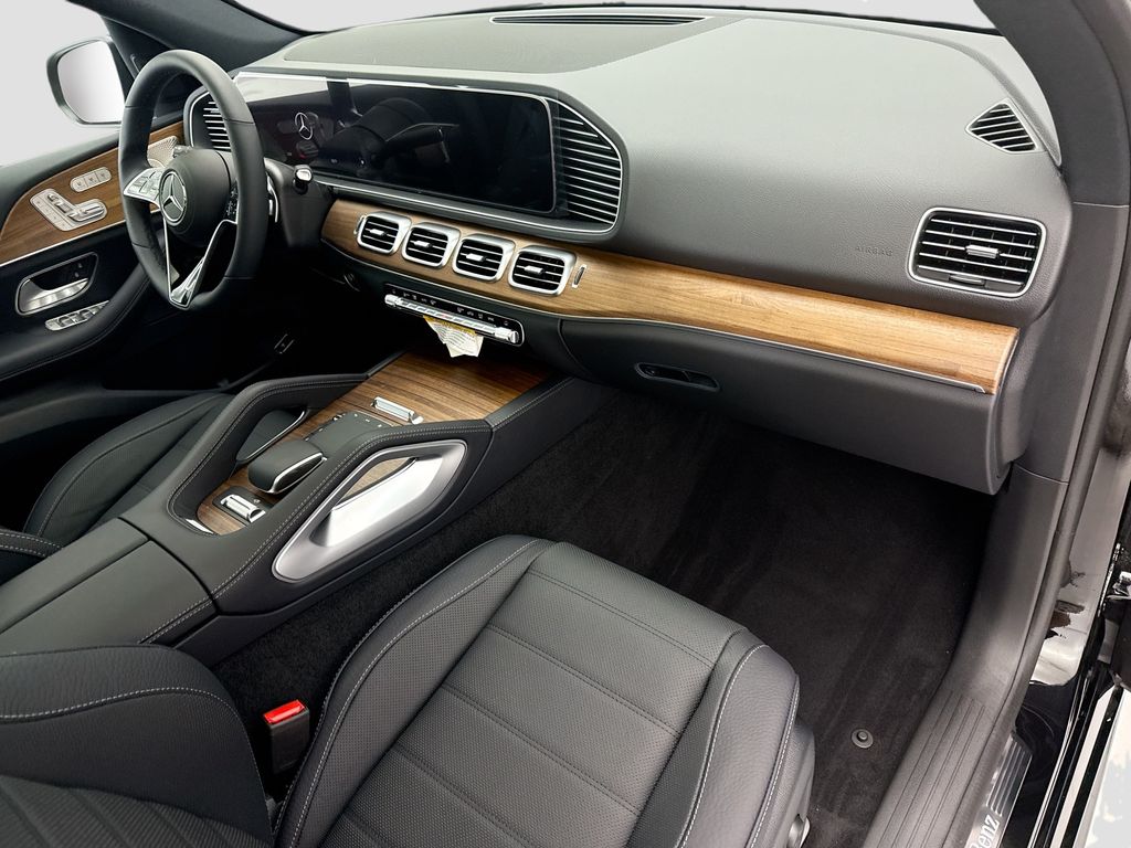 Thumbnail: 2026 Mercedes-Benz GLE - 17