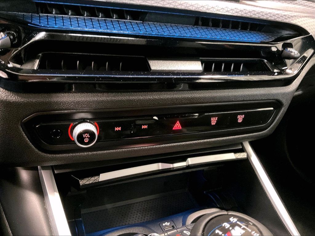2025 BMW M2 — photo 26