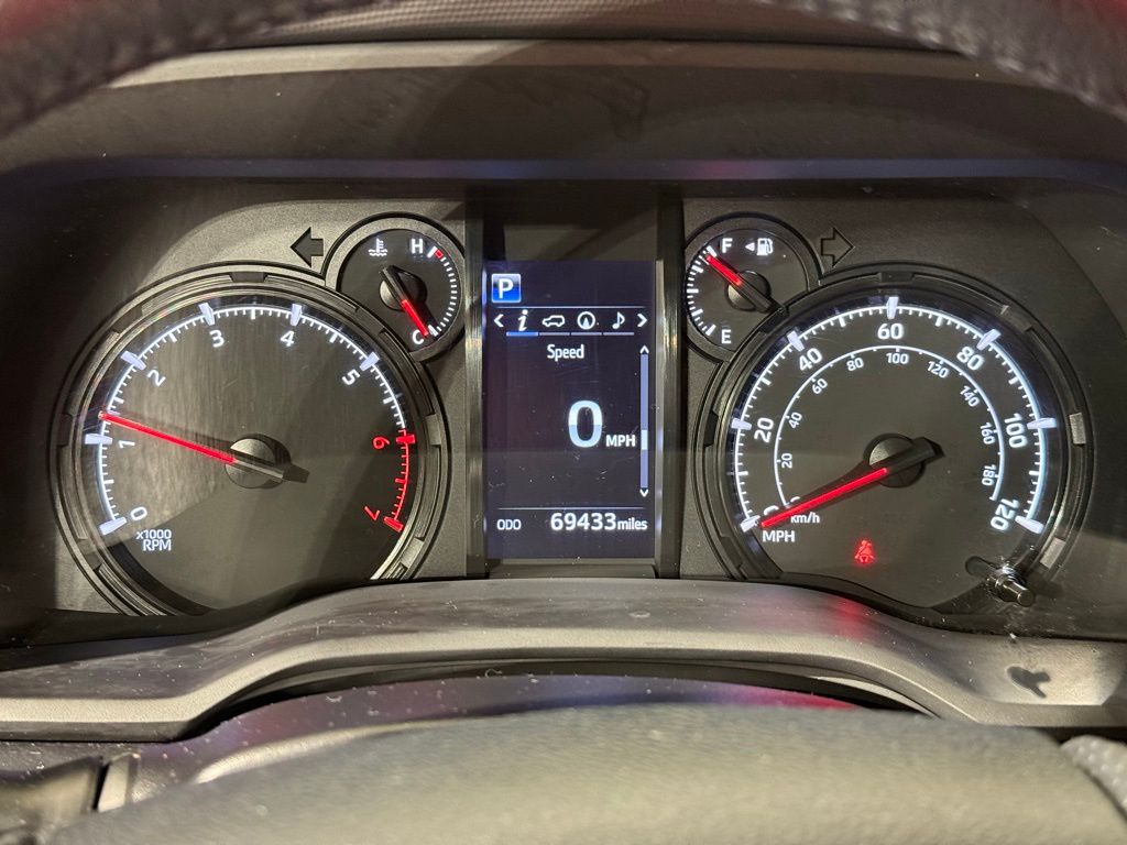 2020 Toyota 4Runner TRD Off Road 27
