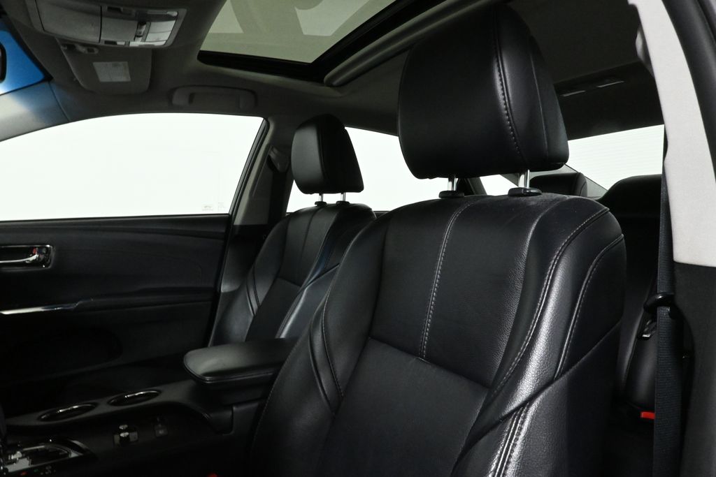 Thumbnail: 2016 Toyota Avalon - 4