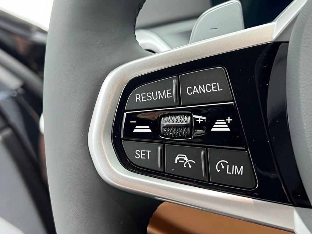 Thumbnail: 2026 BMW 3 Series - 19