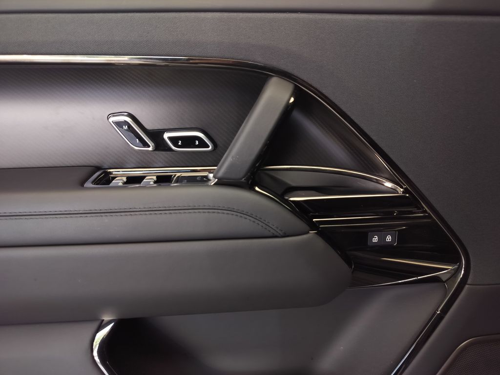 Thumbnail: 2024 Land Rover Range Rover Sport - 22