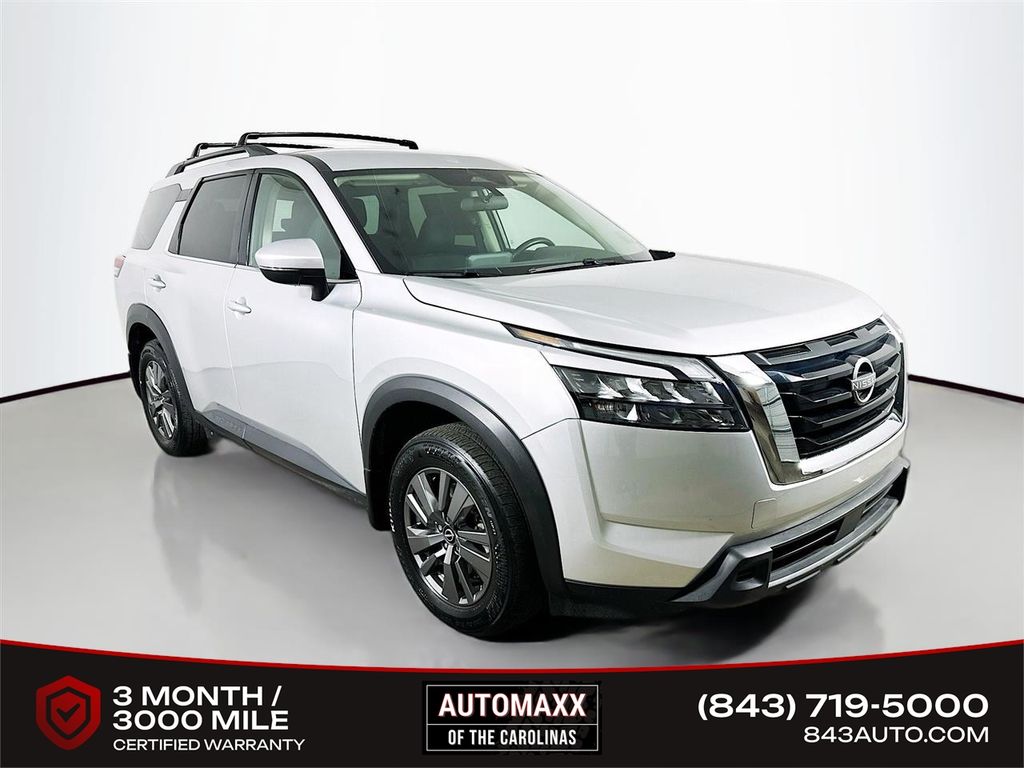 Brilliant Silver Metallic 2024 Nissan Pathfinder SV FWD SUV / Crossover Front-Wheel Drive 9-Speed Automatic