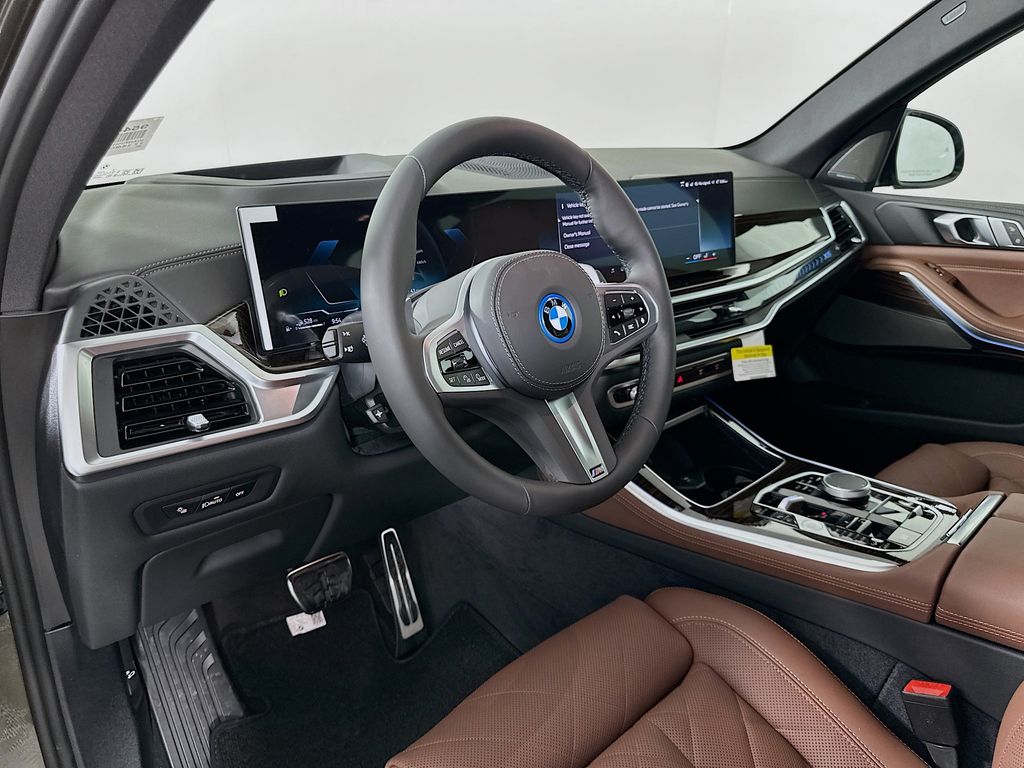 Thumbnail: 2026 BMW X5 - 9