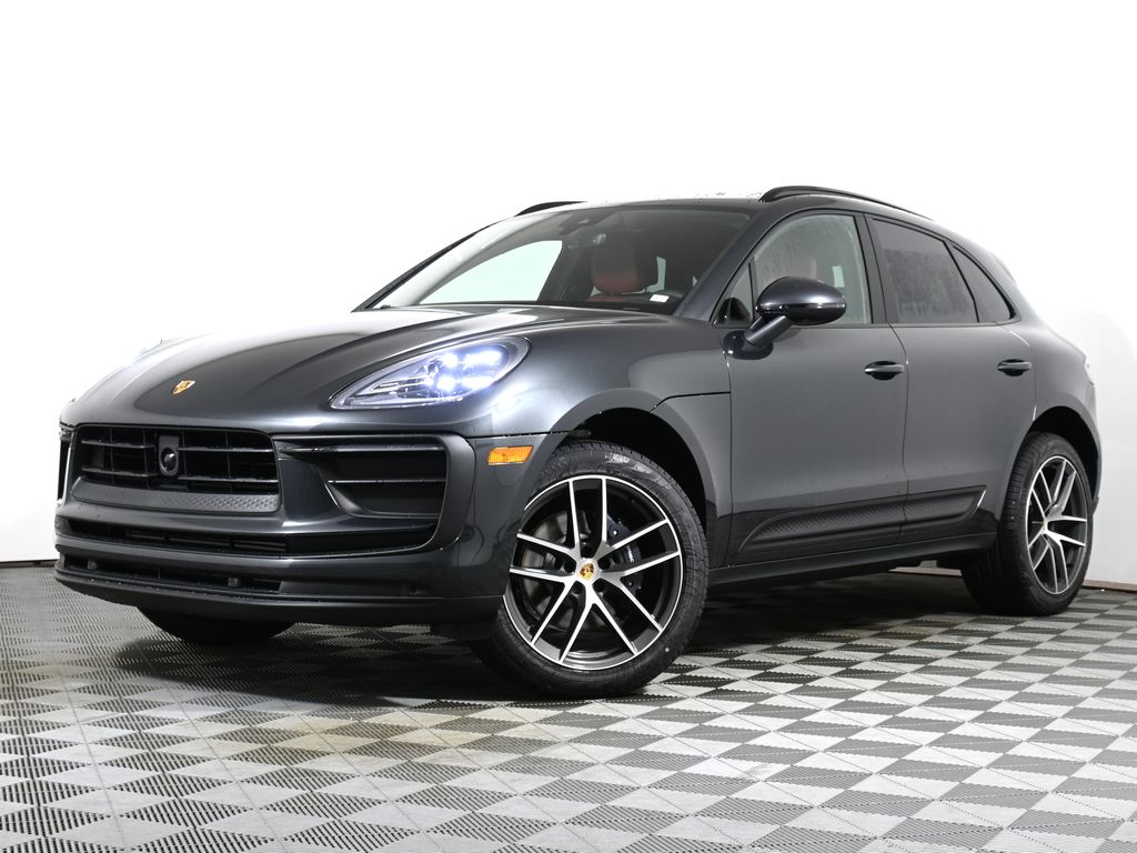 2024 Porsche Macan  -
                Warwick, RI