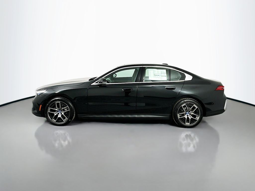 Thumbnail: 2025 BMW i5 - 8