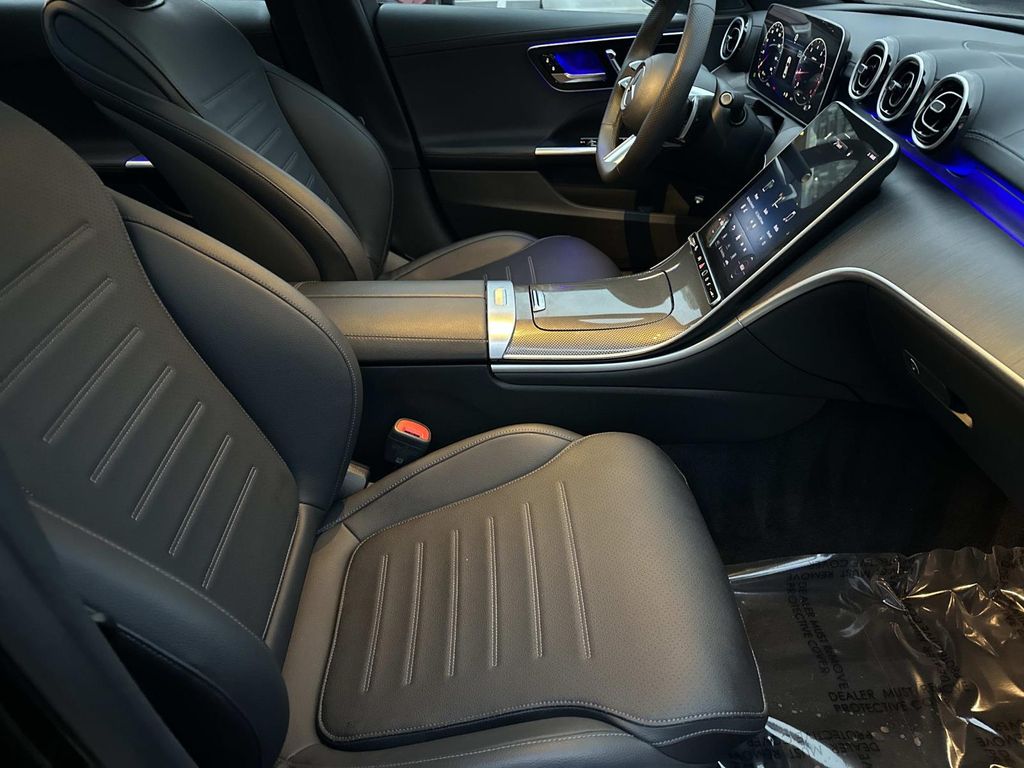 Thumbnail: 2023 Mercedes-Benz C-Class - 20