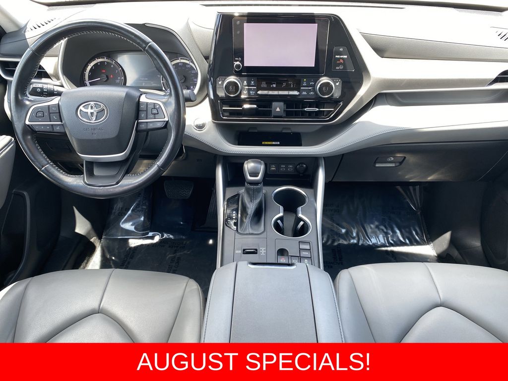 Used 2023 Toyota Highlander SUV