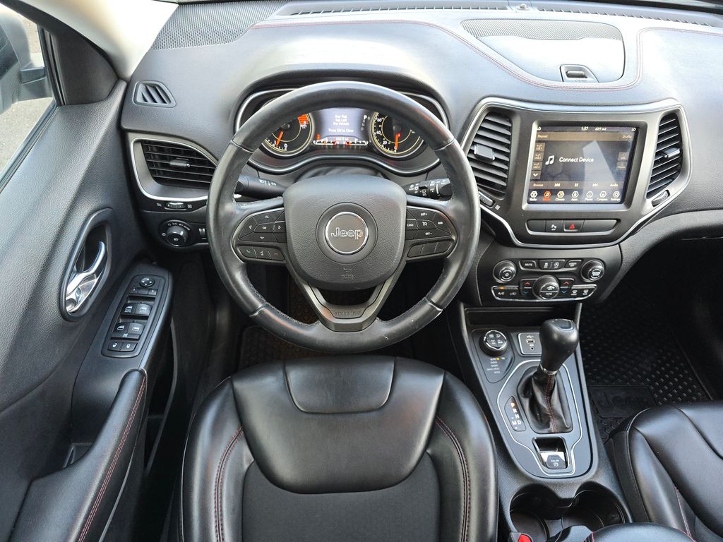 2019 Jeep Cherokee Trailhawk photo 12