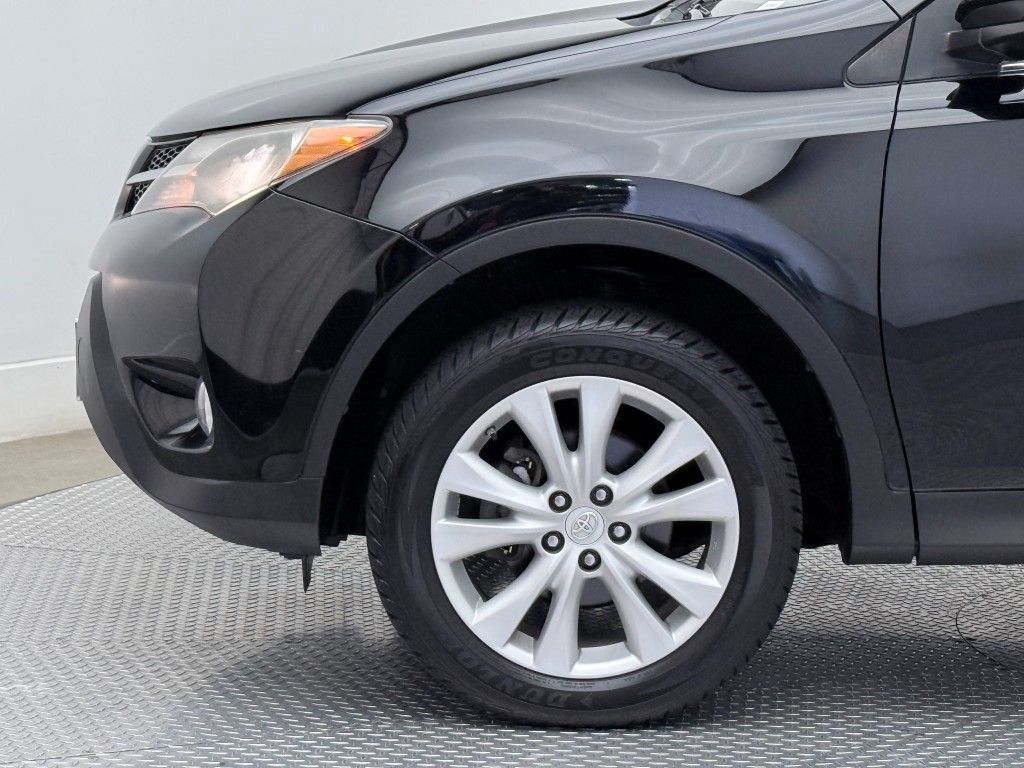 Thumbnail: 2015 Toyota RAV4 - 8