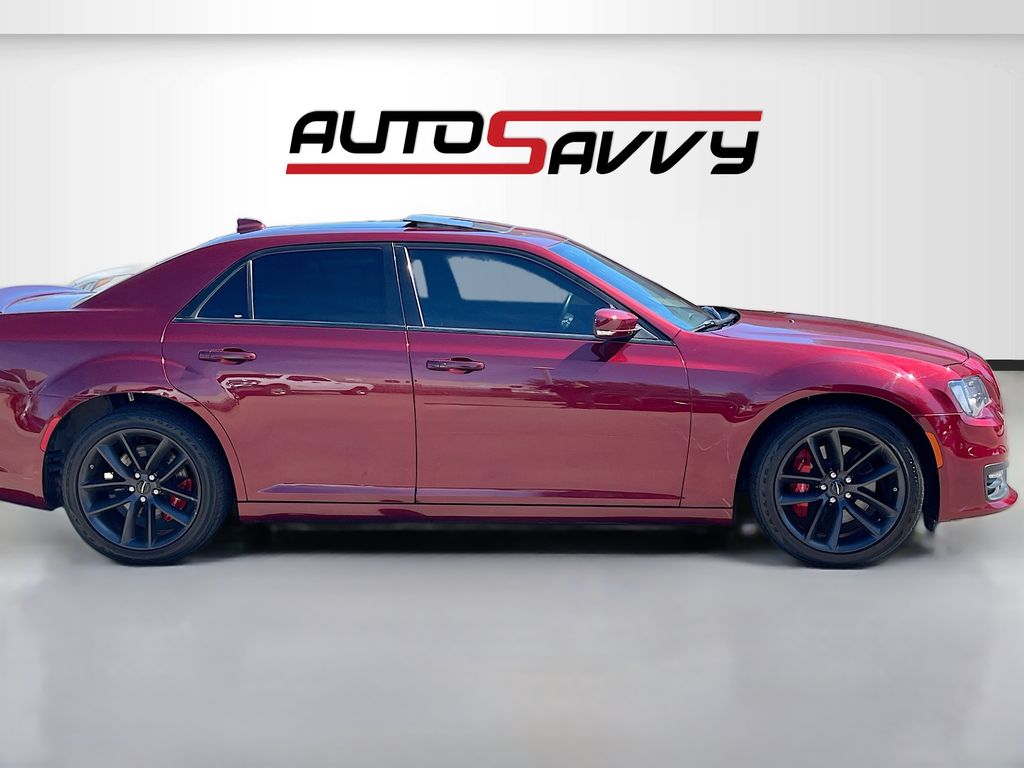 Used 2023 Red Chrysler C image 8