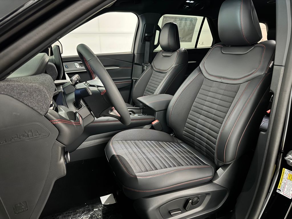 2026 Agate Black Metallic Ford Explorer ST-Line RWD SUV