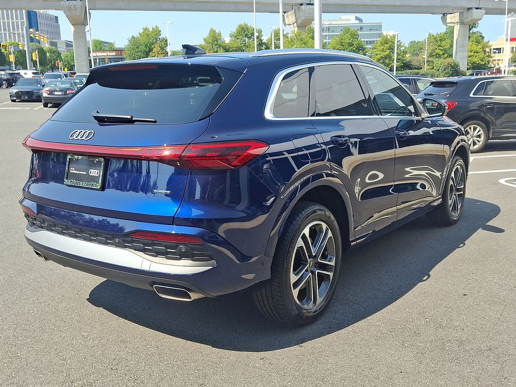 Thumbnail: 2025 Audi Q5 - 4
