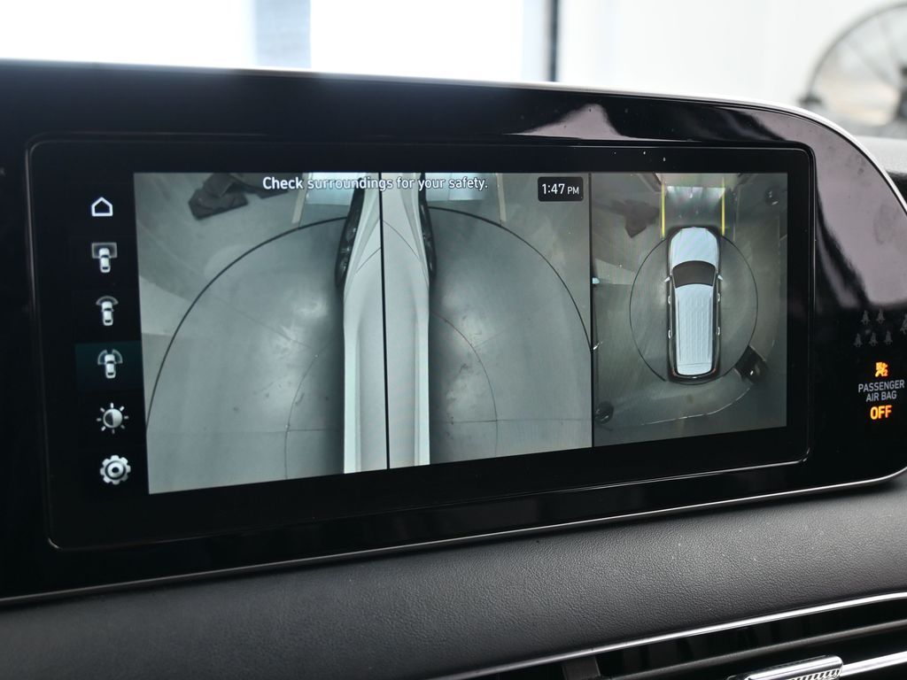 Used 2021 Hyper White Hyundai Limited image 28