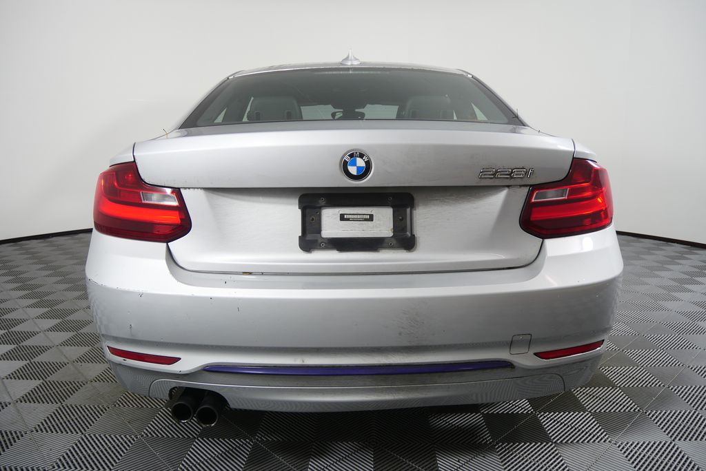 Thumbnail: 2014 BMW 2 Series - 4