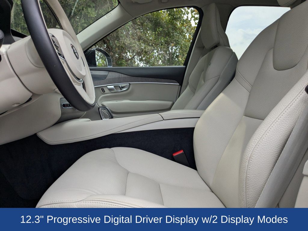 2023 Volvo XC90 B6 Plus 7-Seater