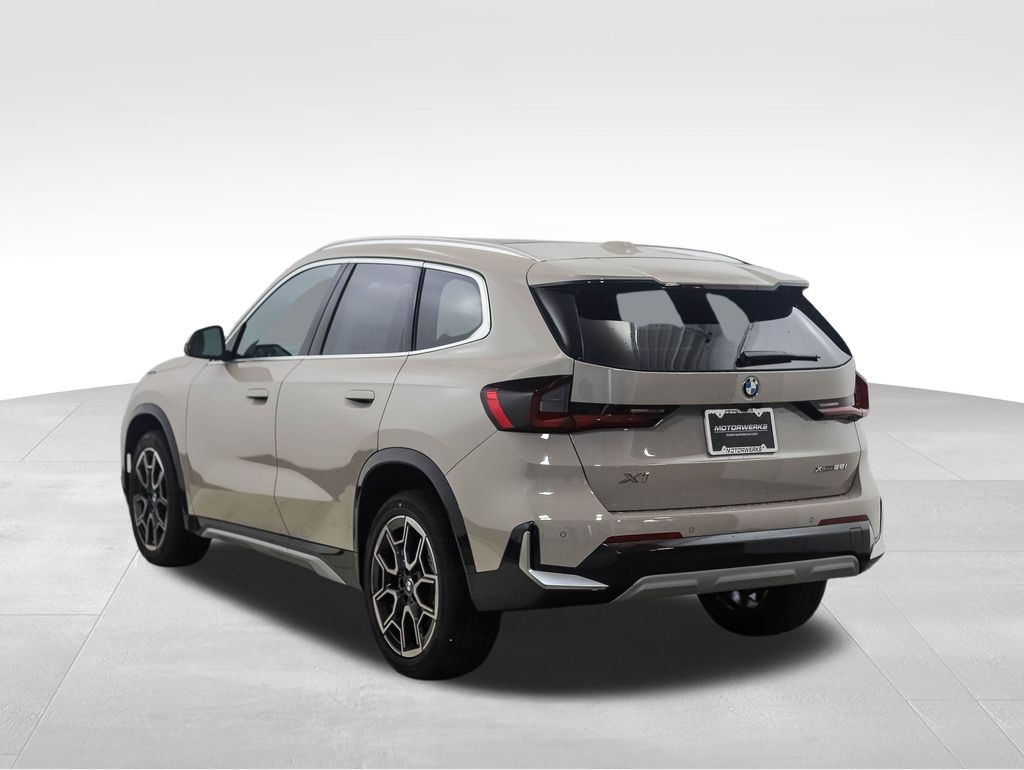 Thumbnail: 2026 BMW X1 - 3