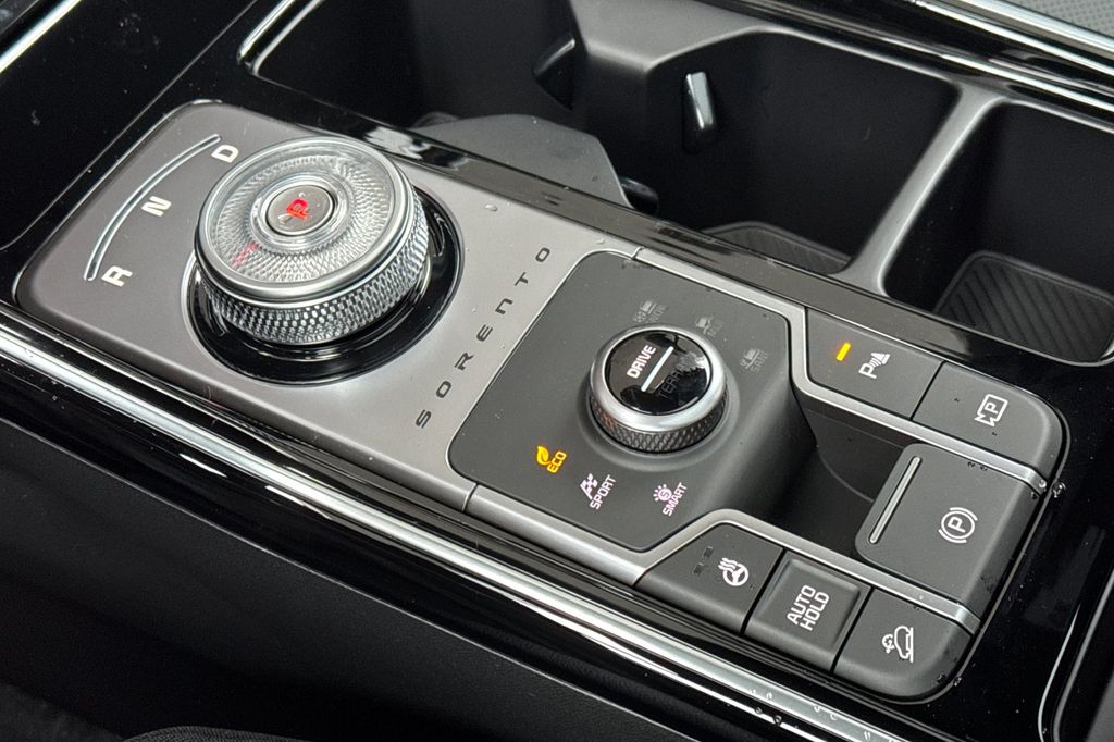 new 2026 Kia Sorento Hybrid car, priced at $48,920