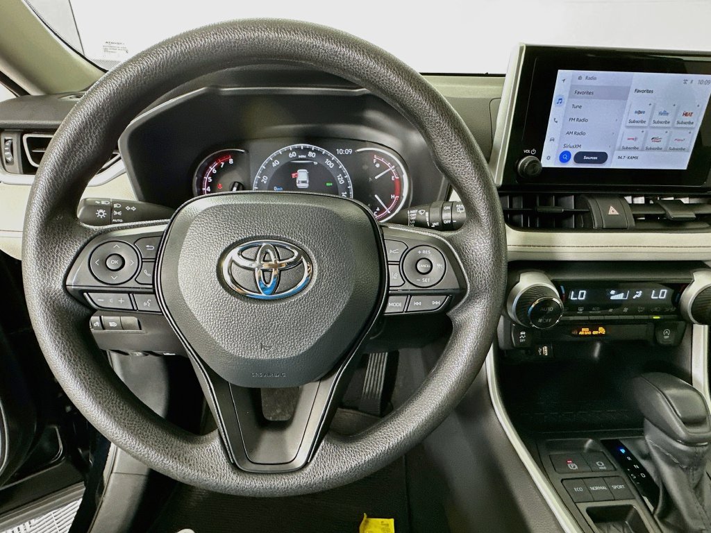 Thumbnail: 2025 Toyota RAV4 - 11