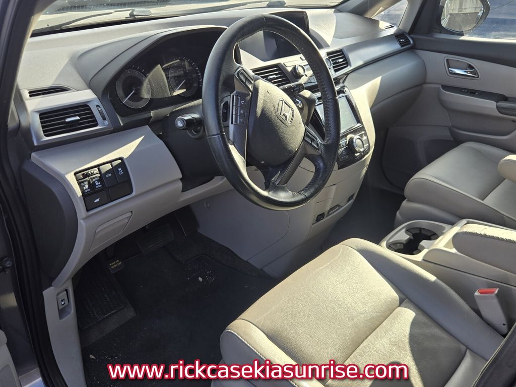 2014 Honda Odyssey - $10,920