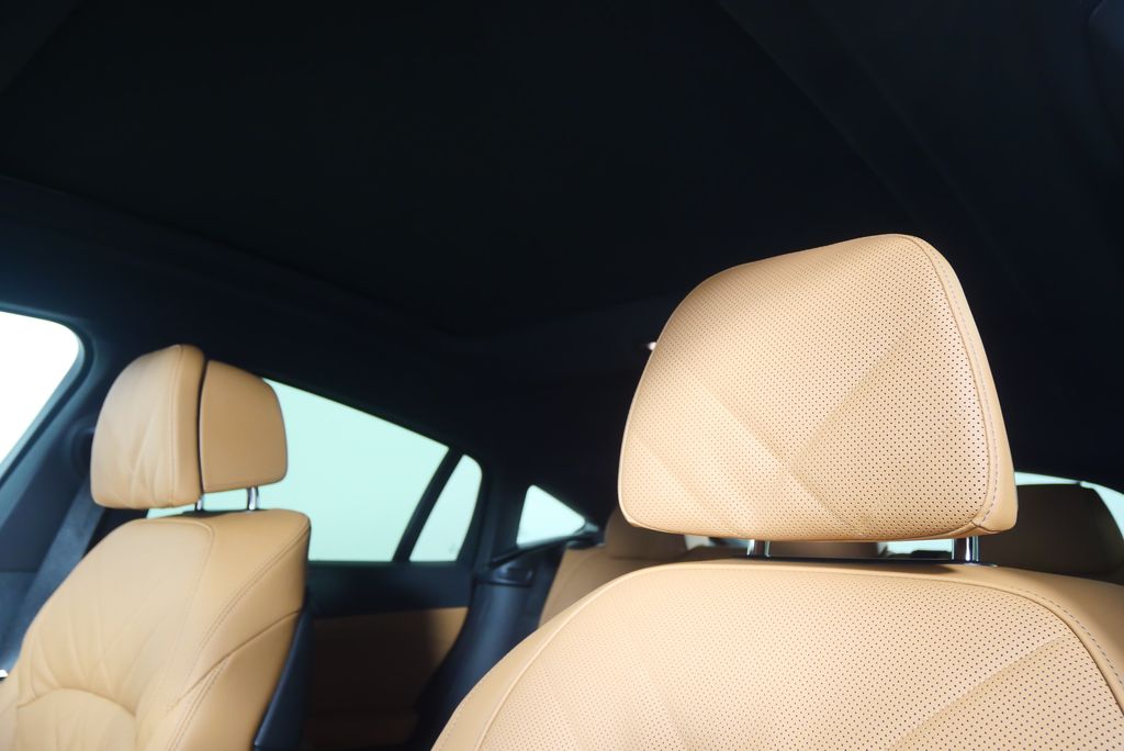 Thumbnail: 2026 BMW X6 - 12