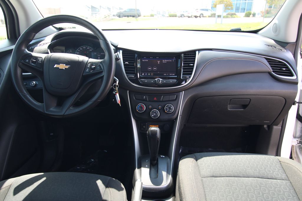 Used 2022 Chevrolet Trax SUV