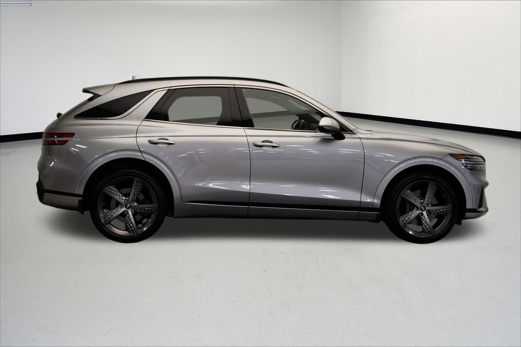 Thumbnail: 2025 Genesis GV70 - 6