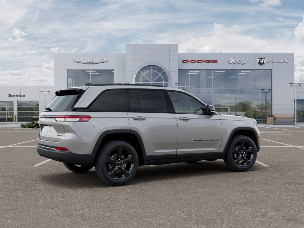 New 2025 Silver Jeep Limited image 4