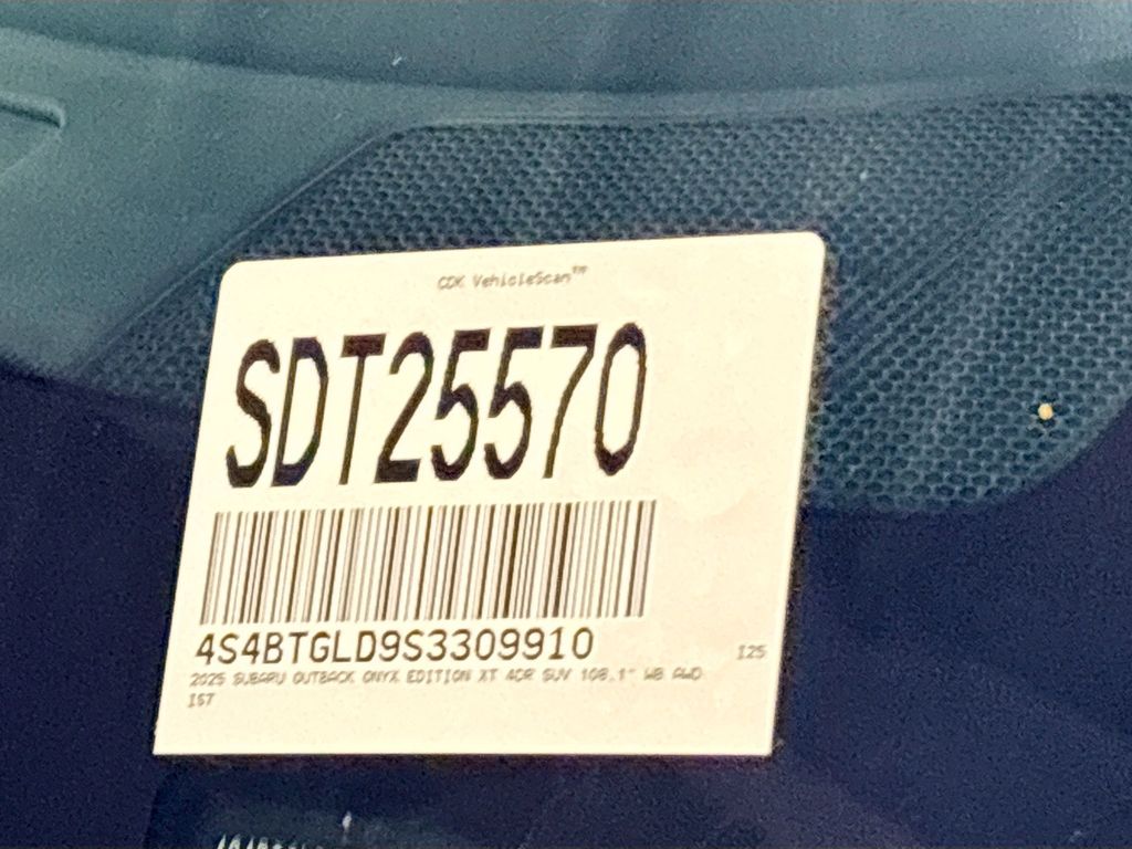 2025 Subaru Outback Onyx Edition XT