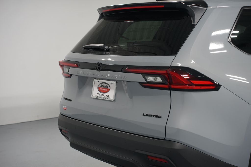 Thumbnail: 2025 Toyota Grand Highlander - 9