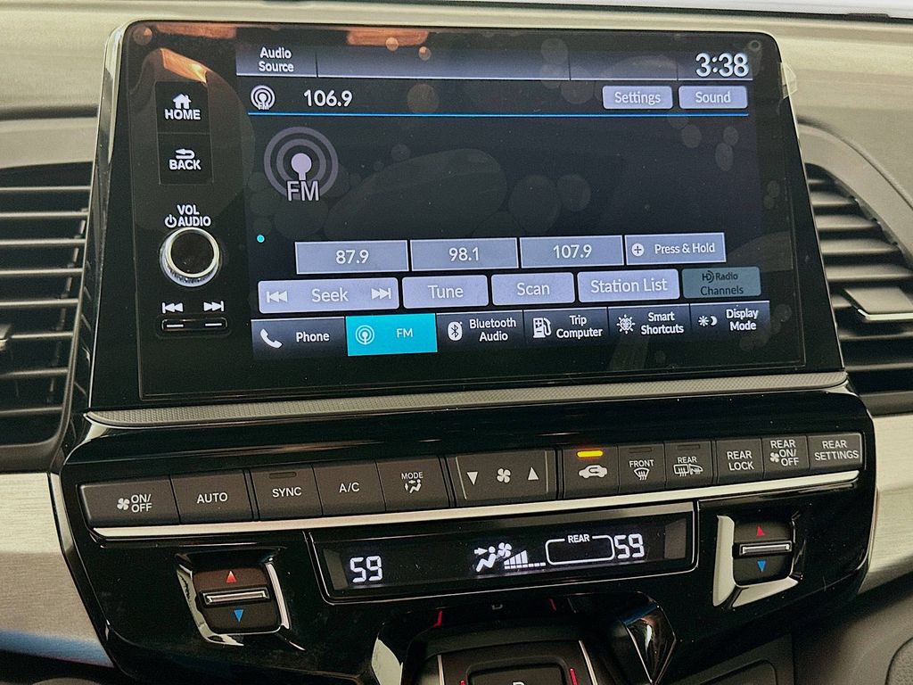 Thumbnail: 2026 Honda Odyssey - 11