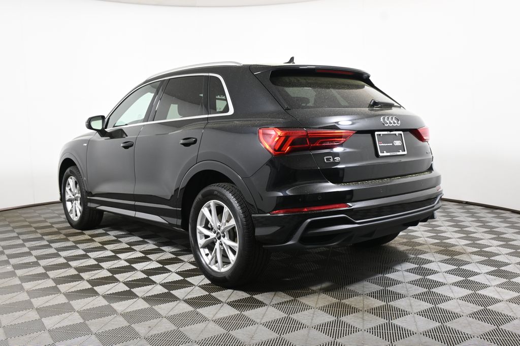 Thumbnail: 2025 Audi Q3 - 5
