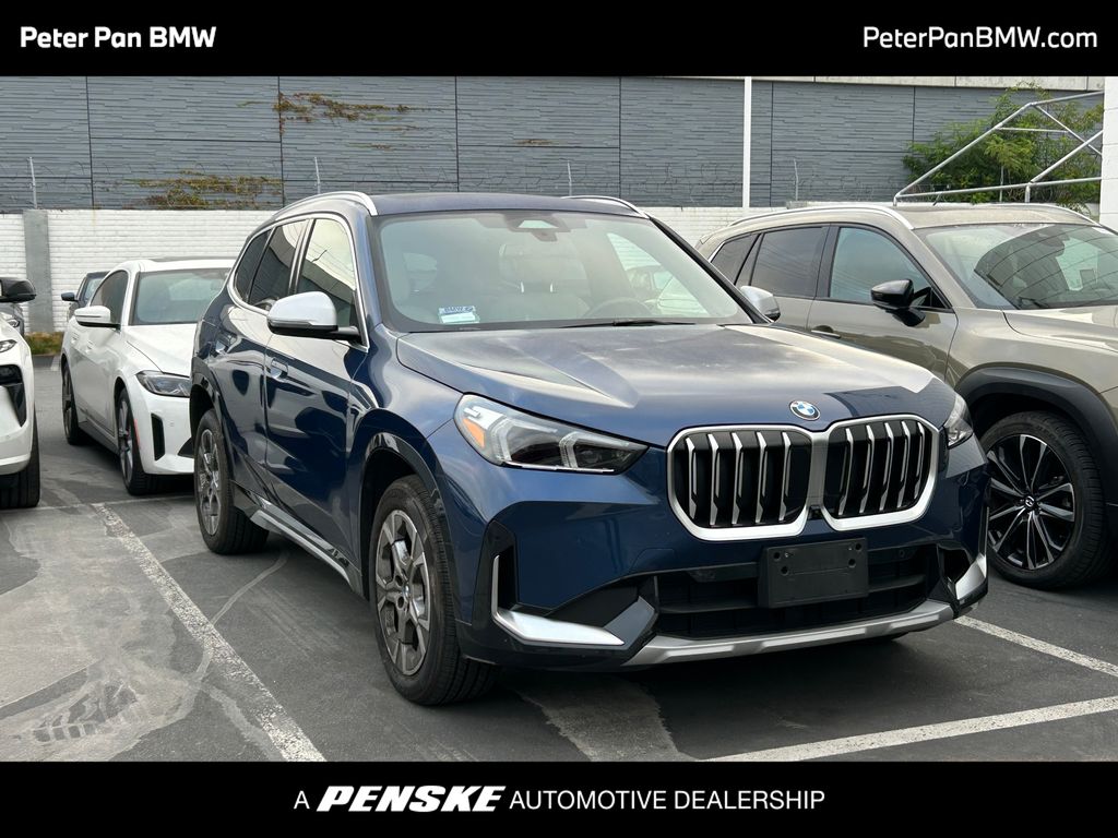 Thumbnail: 2023 BMW X1 - 1