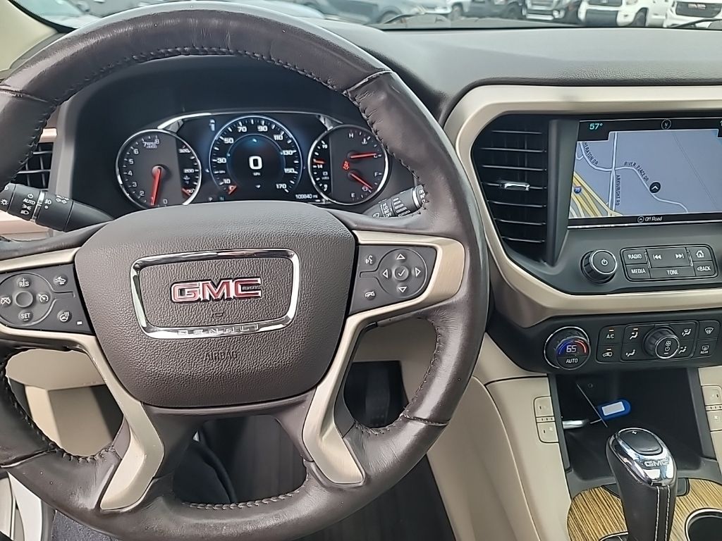 2017 GMC Acadia Denali 11