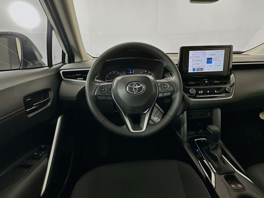 Thumbnail: 2025 Toyota Corolla Cross - 22