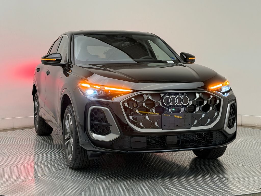 Thumbnail: 2026 Audi Q5 - 3
