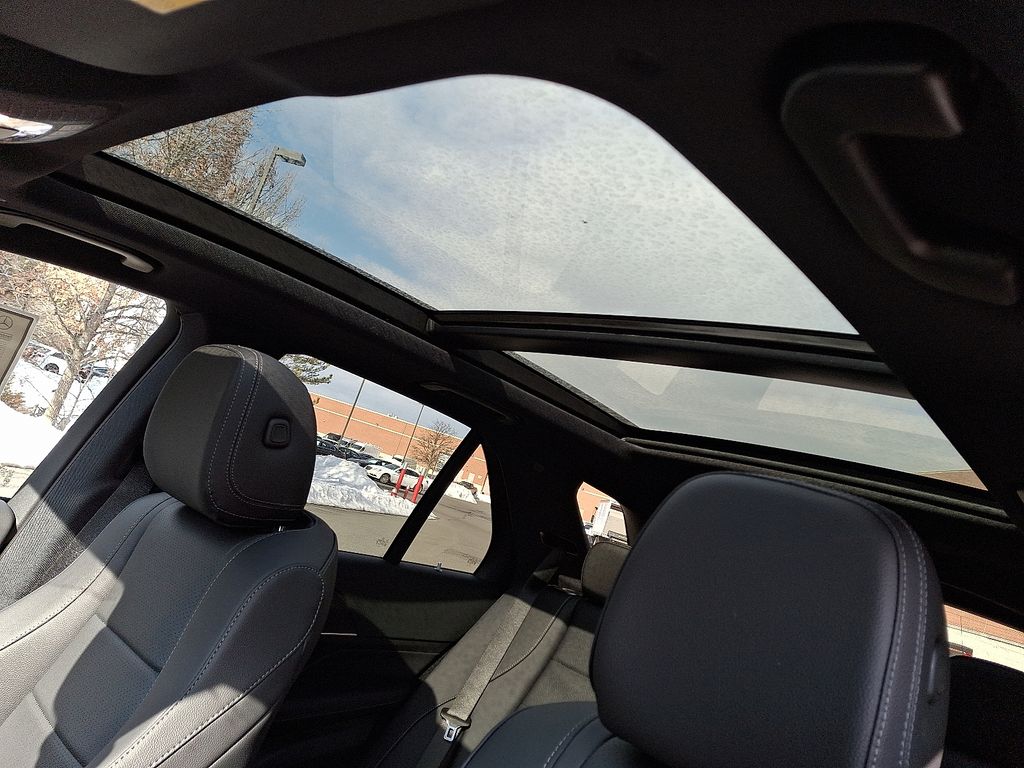 Thumbnail: 2026 Mercedes-Benz GLE - 10