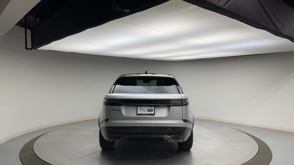 Thumbnail: 2024 Land Rover Range Rover Velar - 7