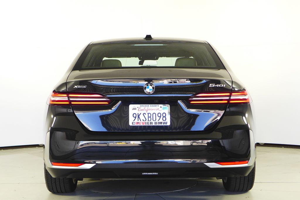 Thumbnail: 2024 BMW 5 Series - 8