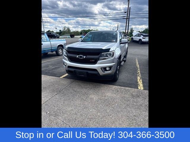 Silver Ice Metallic 2015 Chevrolet Colorado Z71 Crew Cab 4WD Pickup Truck Four-Wheel Drive 6-Speed Automatic